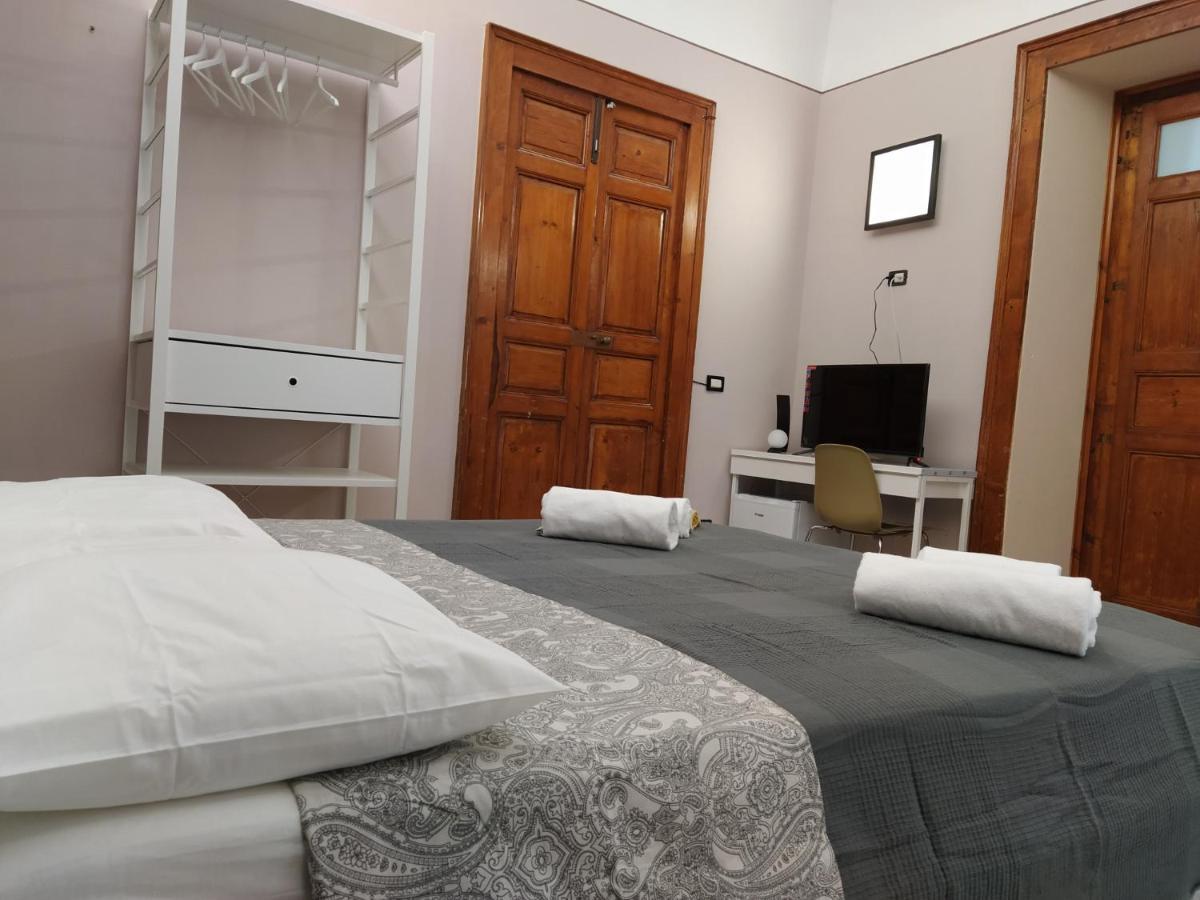 Le Nereidi B&B Acireale Centro Exterior photo