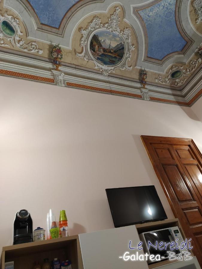 Le Nereidi B&B Acireale Centro Exterior photo