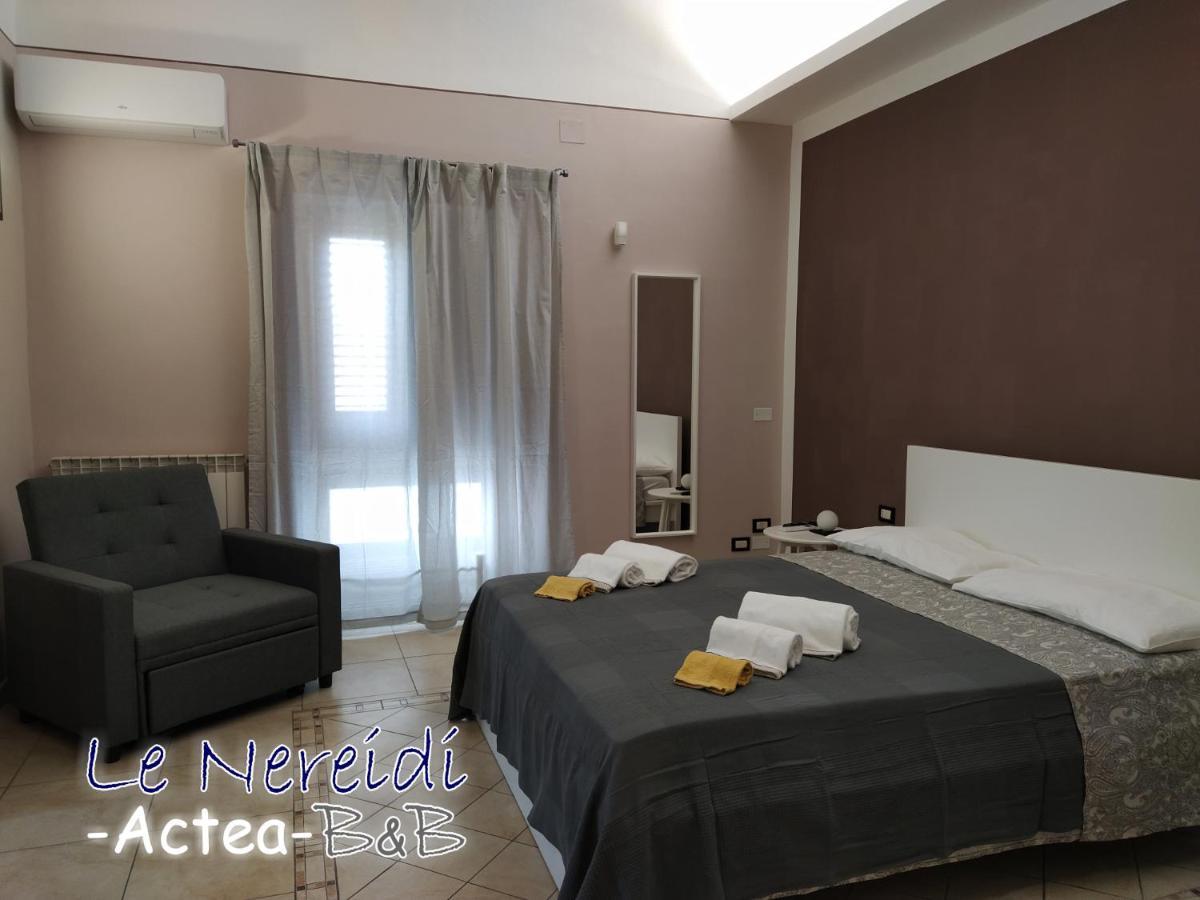 Le Nereidi B&B Acireale Centro Exterior photo